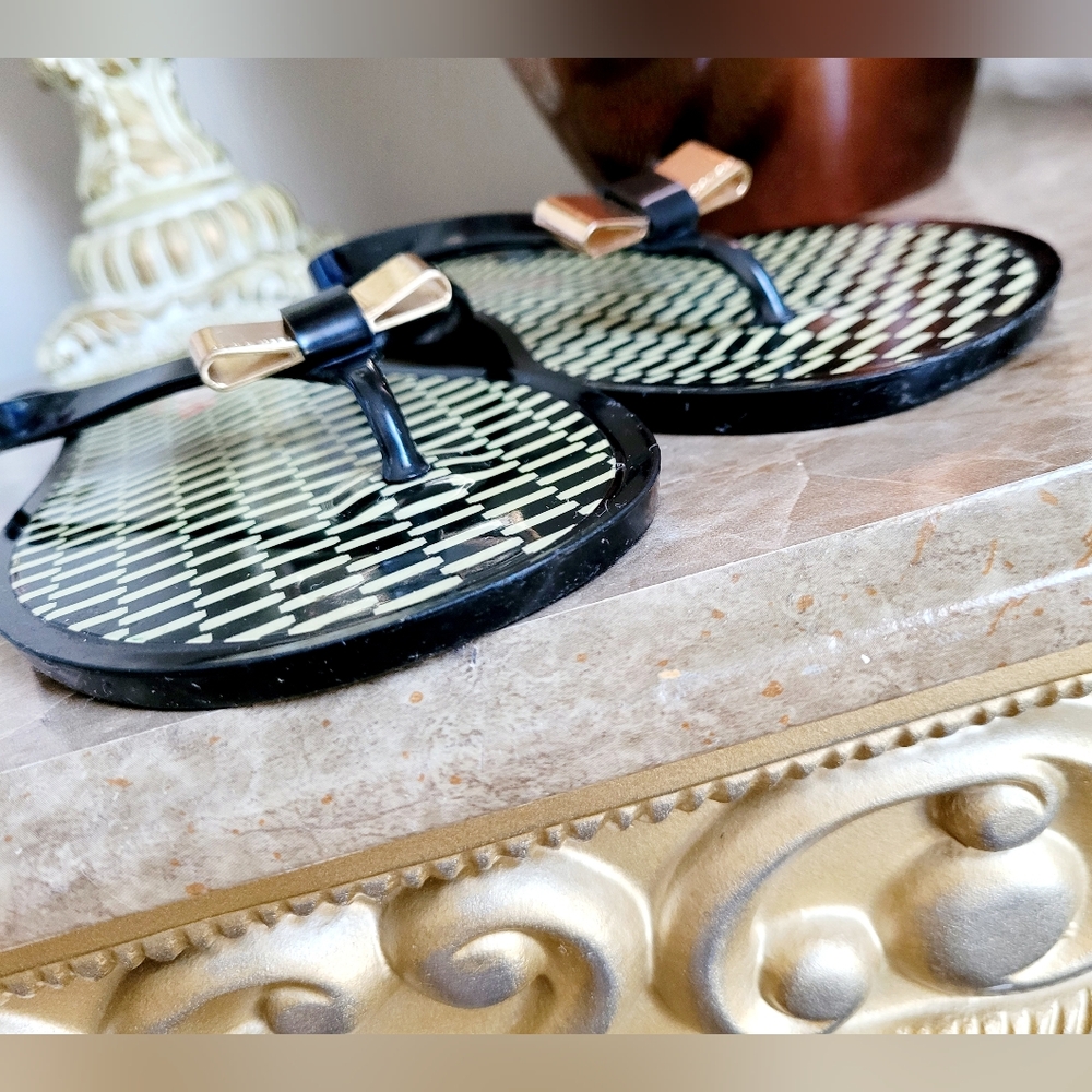 Coach Landon Women Patterned Jelly Thong Flip Flops Black/Ivory Logo Bow US 8.5 - Picture 9 of 16